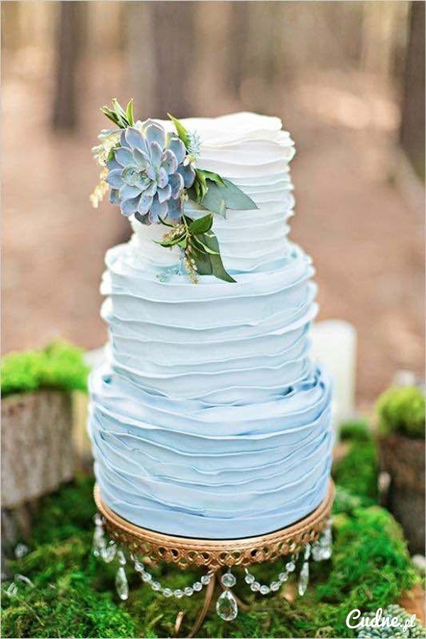 Bolo de Casamento Com Flores Azuis