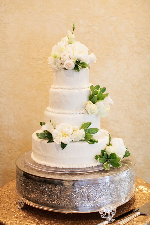 Bolo de Casamento Com Flores Naturais