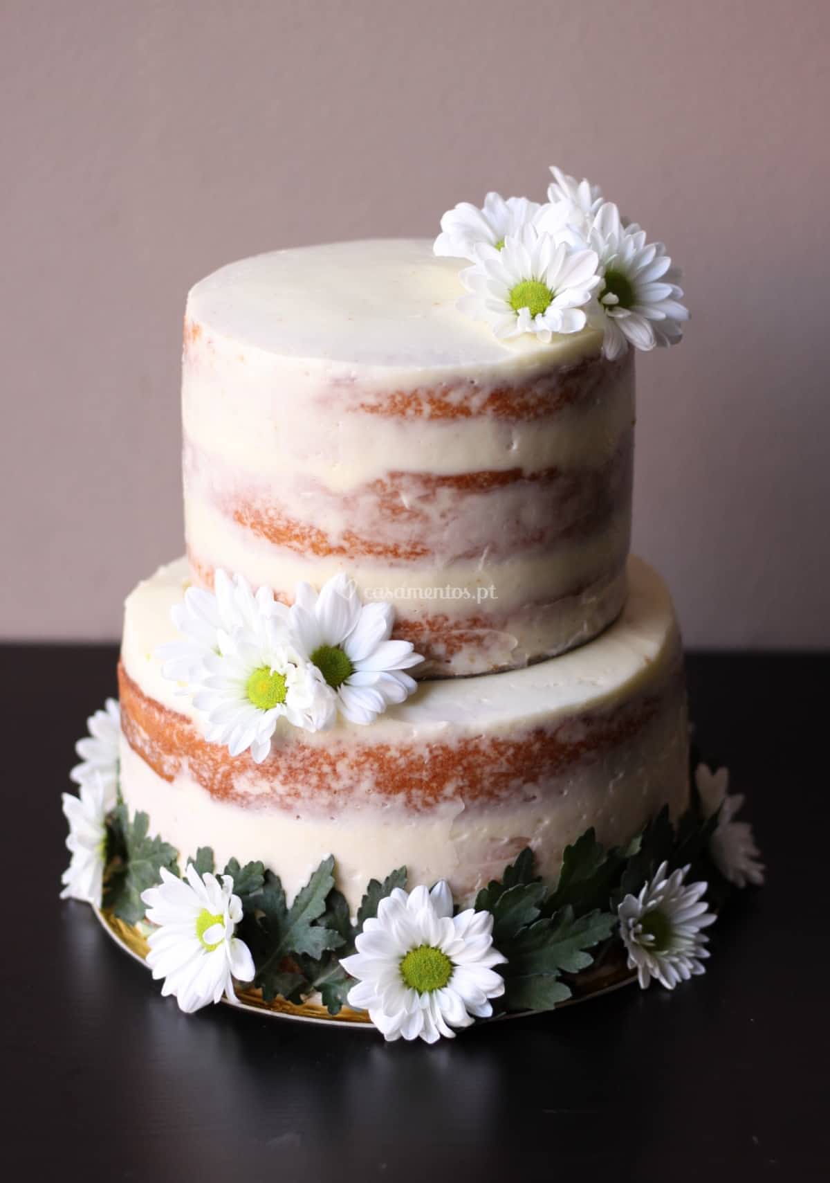 Bolo de Casamento Com Flores Naturais