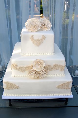 bolo de casamento quadrado Com Pasta Americana