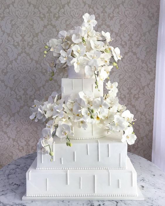 bolo de casamento quadrado Luxo