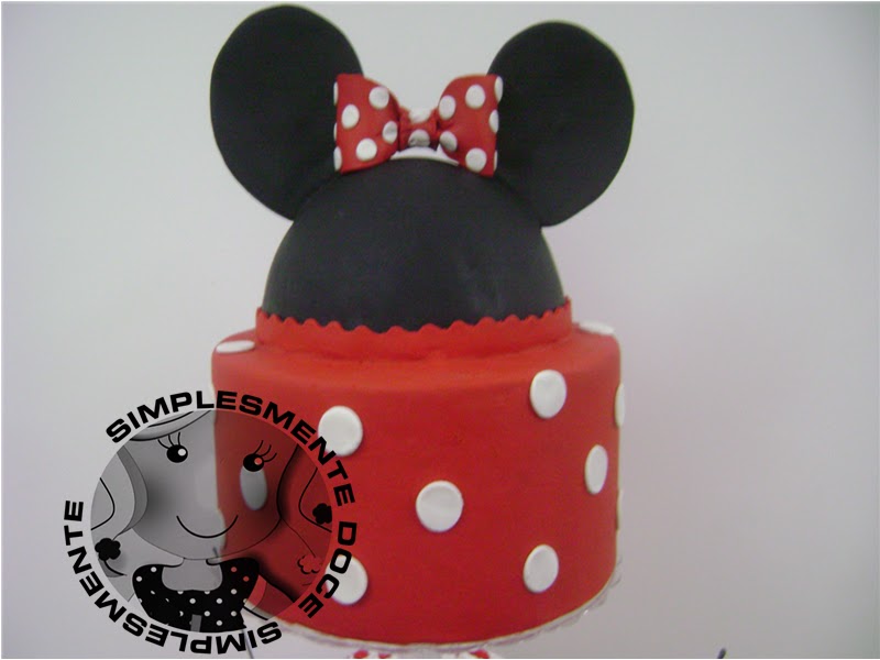 bolo fake minnie Simples