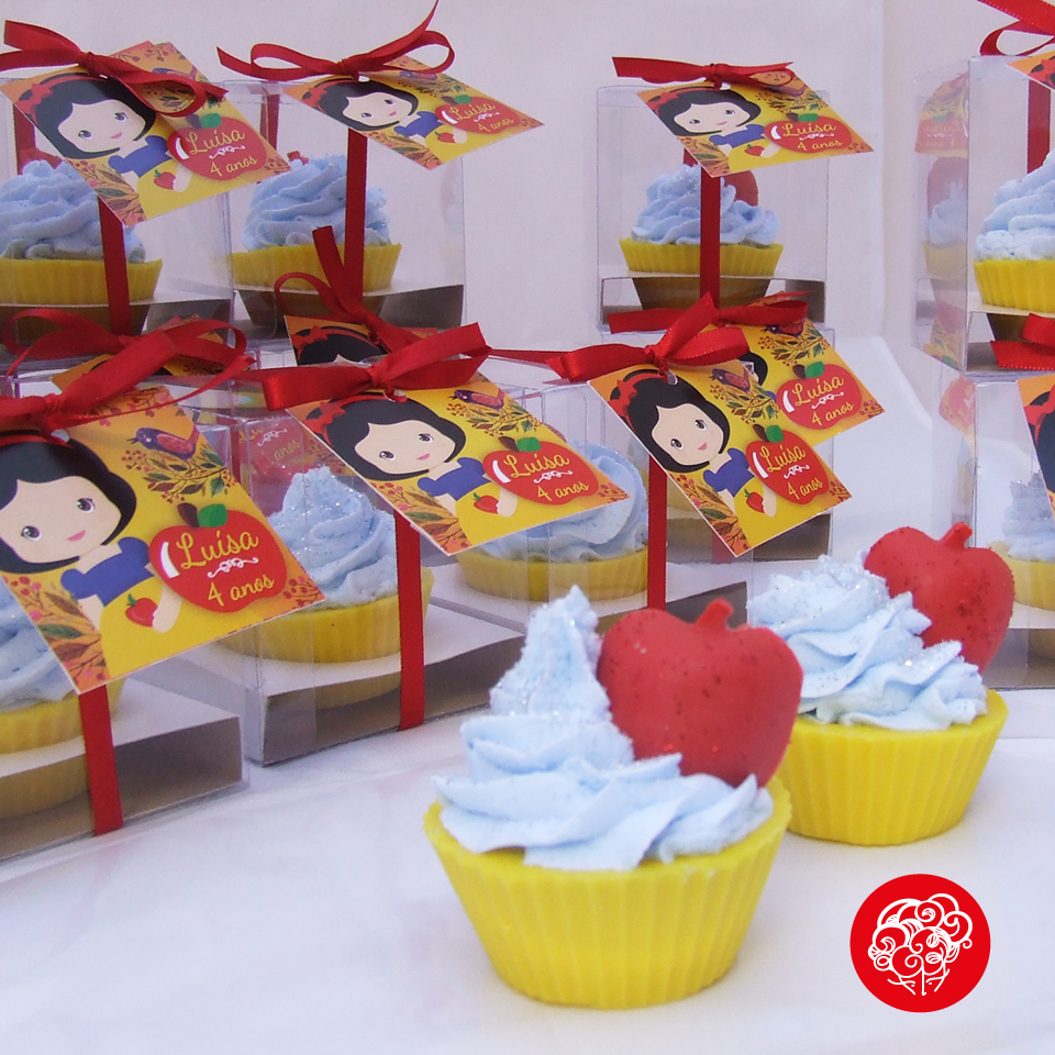 cupcake branca de neve Chantilly