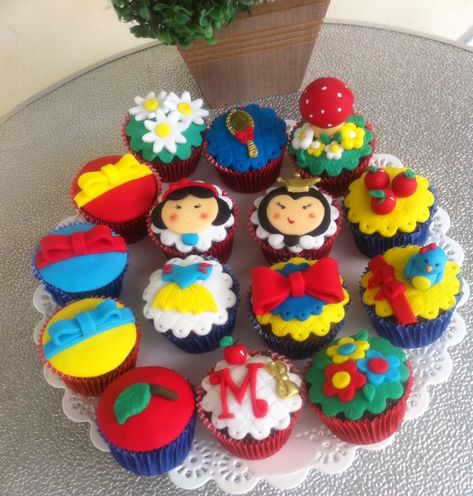 cupcake branca de neve Personalizado