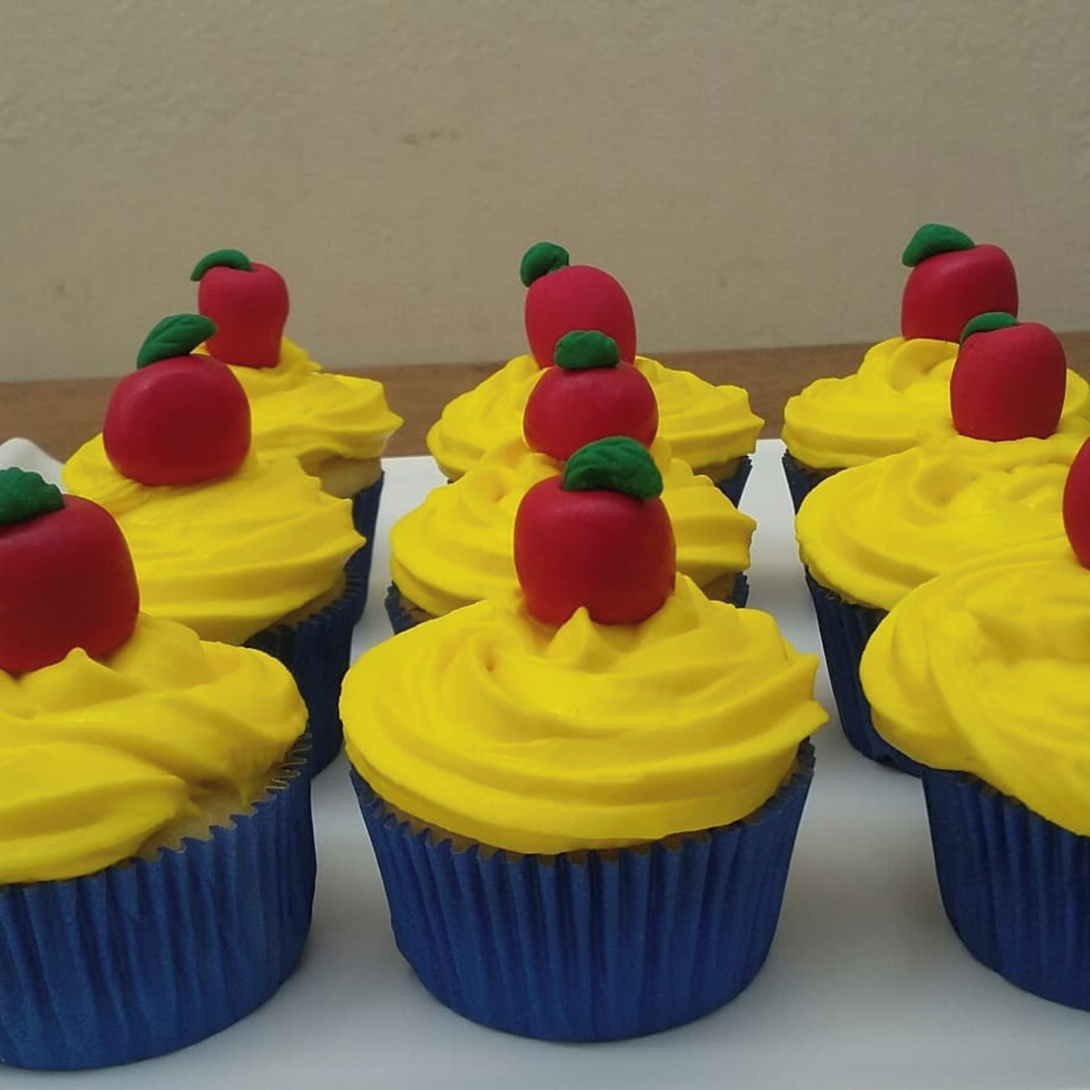 cupcake branca de neve Simples