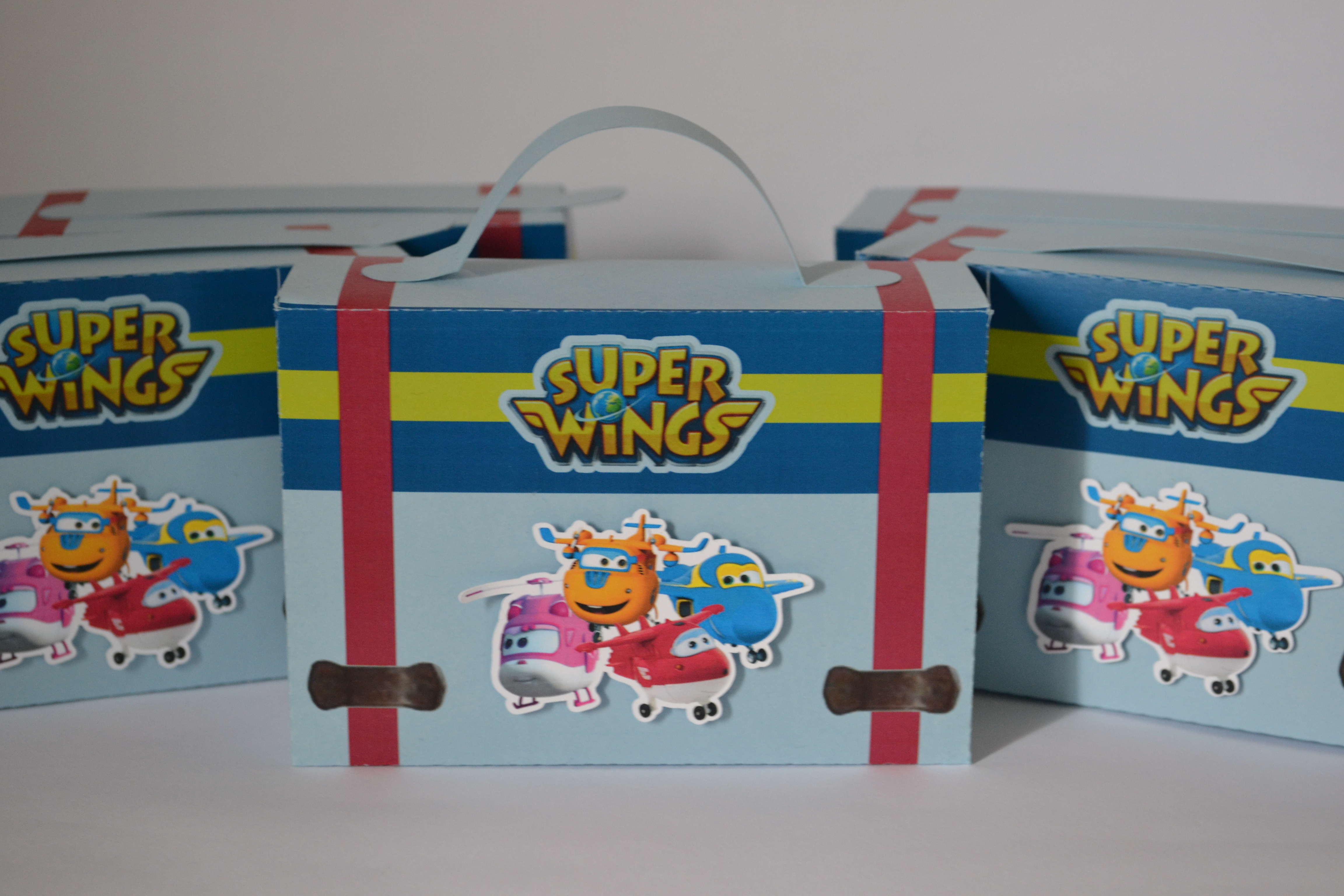 lembrancinha super wings Maletinha