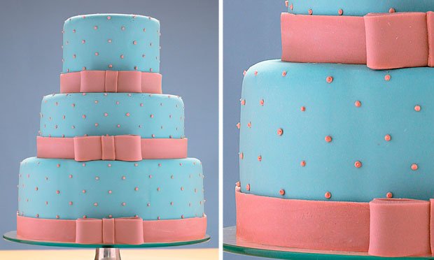 bolo azul e rosa Laços