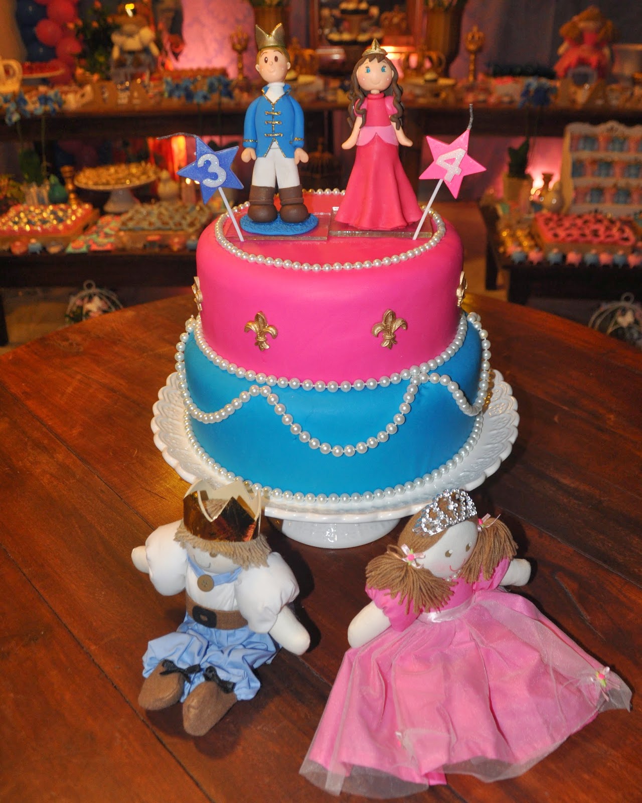 bolo azul e rosa Princesas