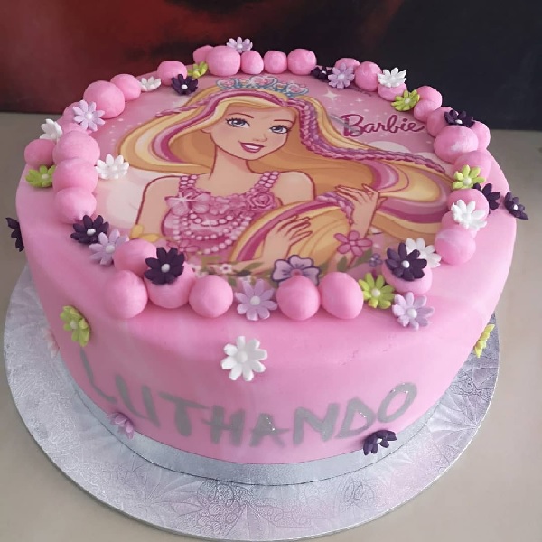 bolo de aniversario infantil Barbie