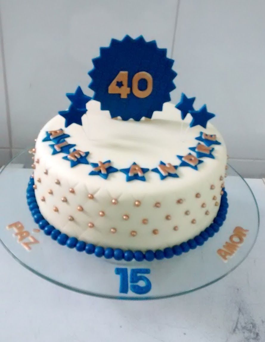 Bolo de Aniversário Masculino 40 anos