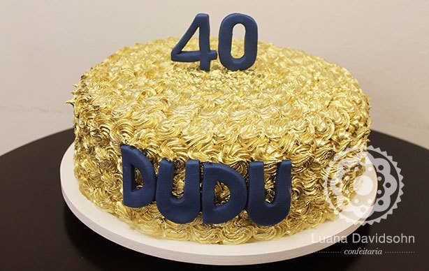 Bolo de Aniversário Masculino 40 anos