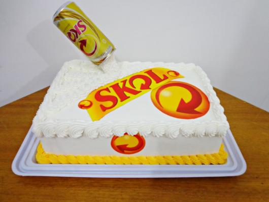 Bolo de Aniversário Masculino Skol