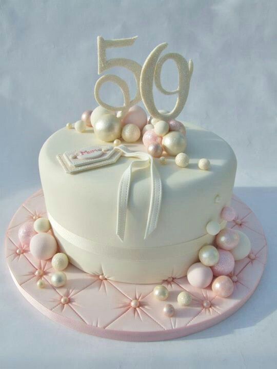 Bolo de Aniversário Feminino 50 anos