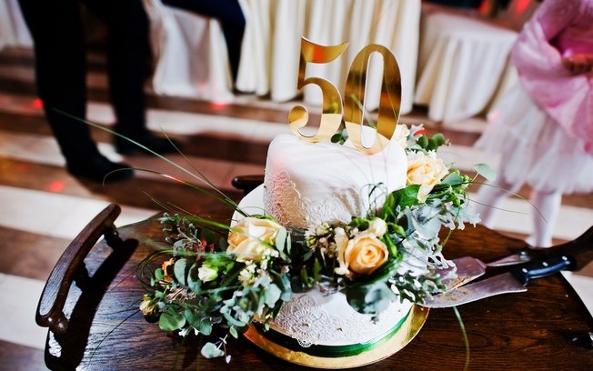 Bolo de Aniversário Feminino 50 anos