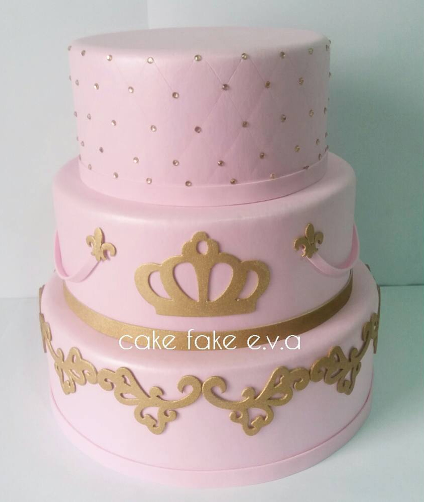 bolo fake princesa Rosa e Dourado