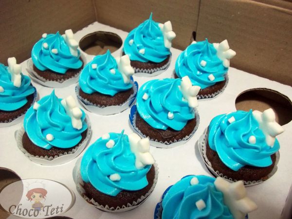 cupcake da frozen Com Chantilly