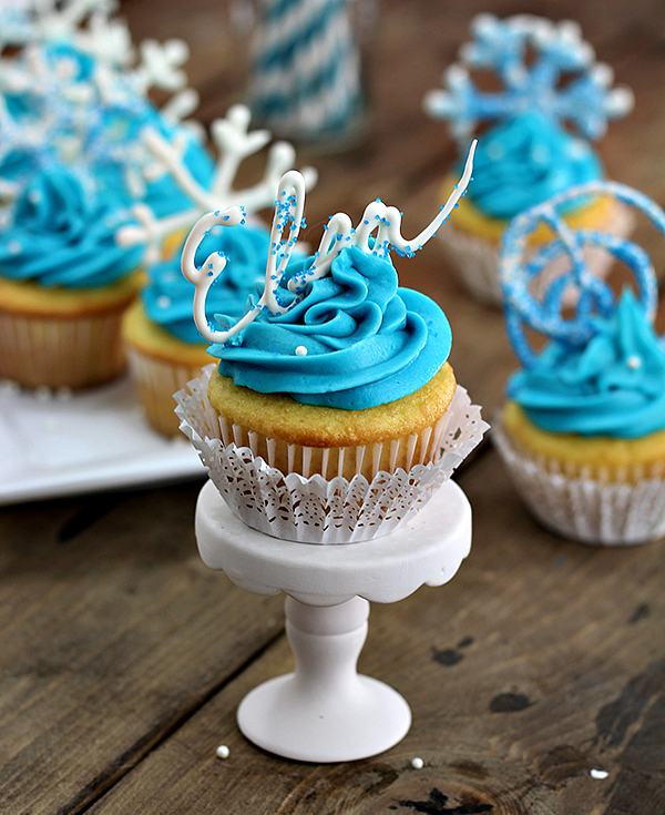 cupcake da frozen Com Chantilly