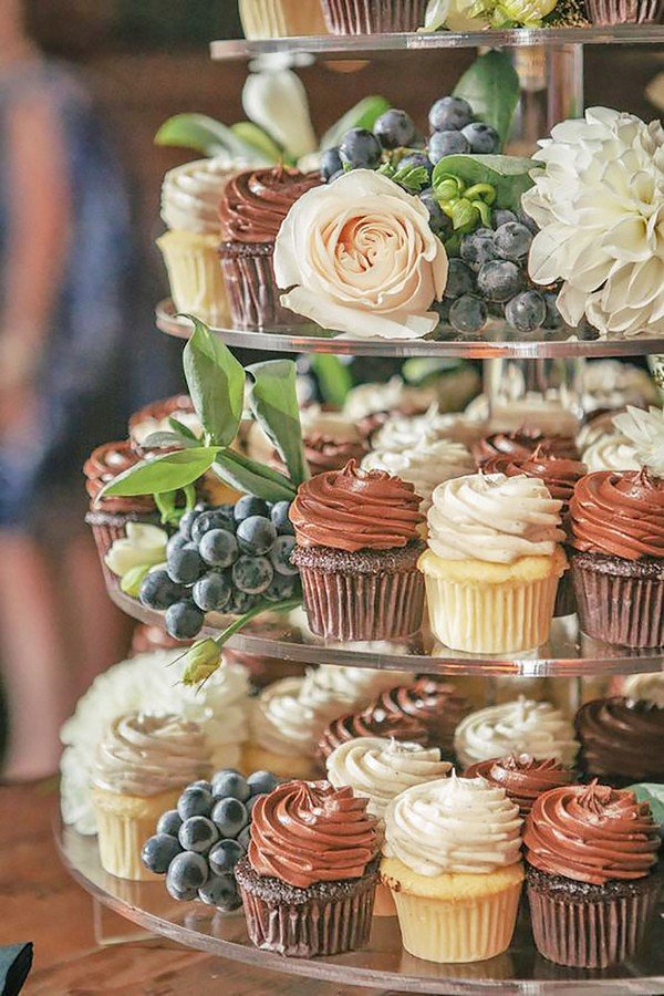 cupcake para casamento Rústico