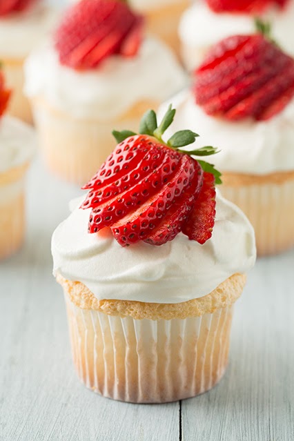 cupcake para casamento Vermelho e Branco