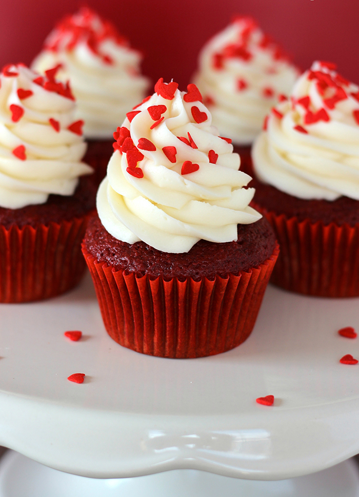 cupcake para casamento Vermelho e Branco