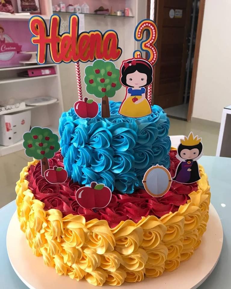  Bolo de 2 Andares Branca de Neve