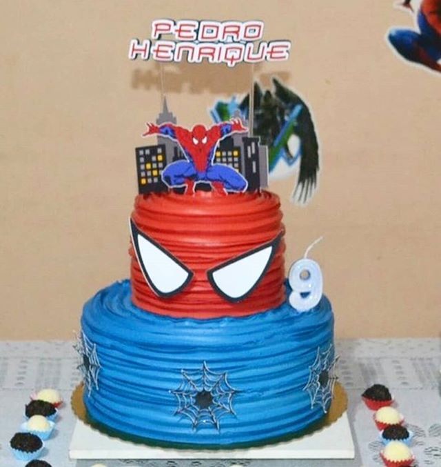  Bolo de 2 Andares Homem-Aranha