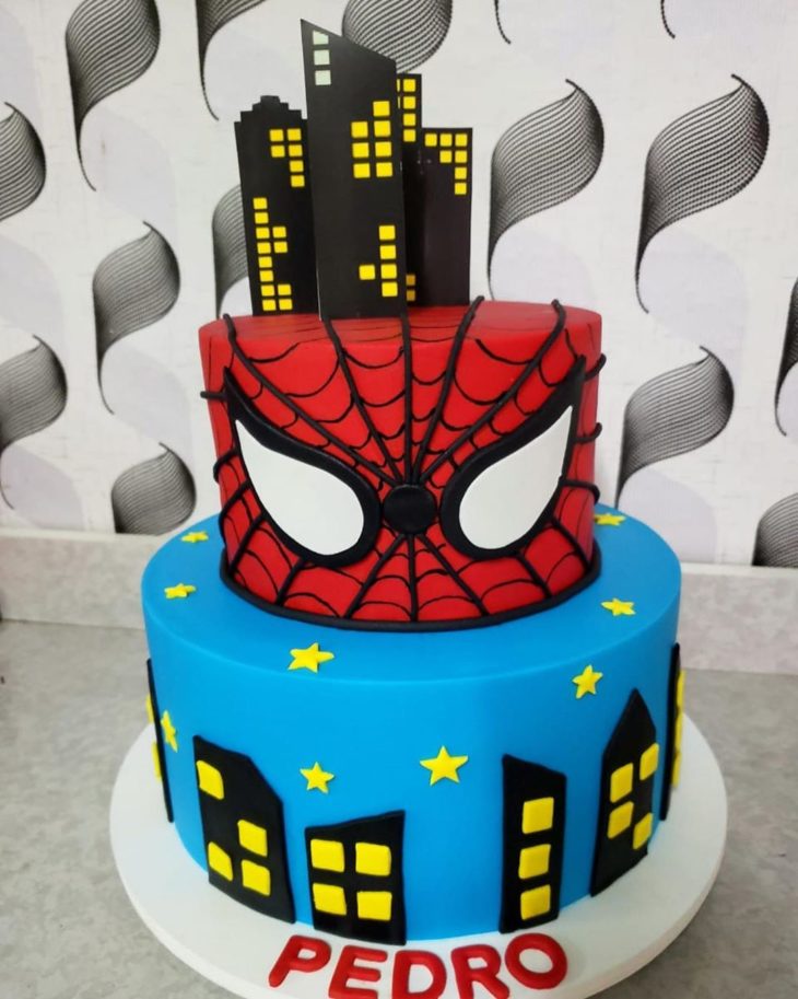  Bolo de 2 Andares Homem-Aranha