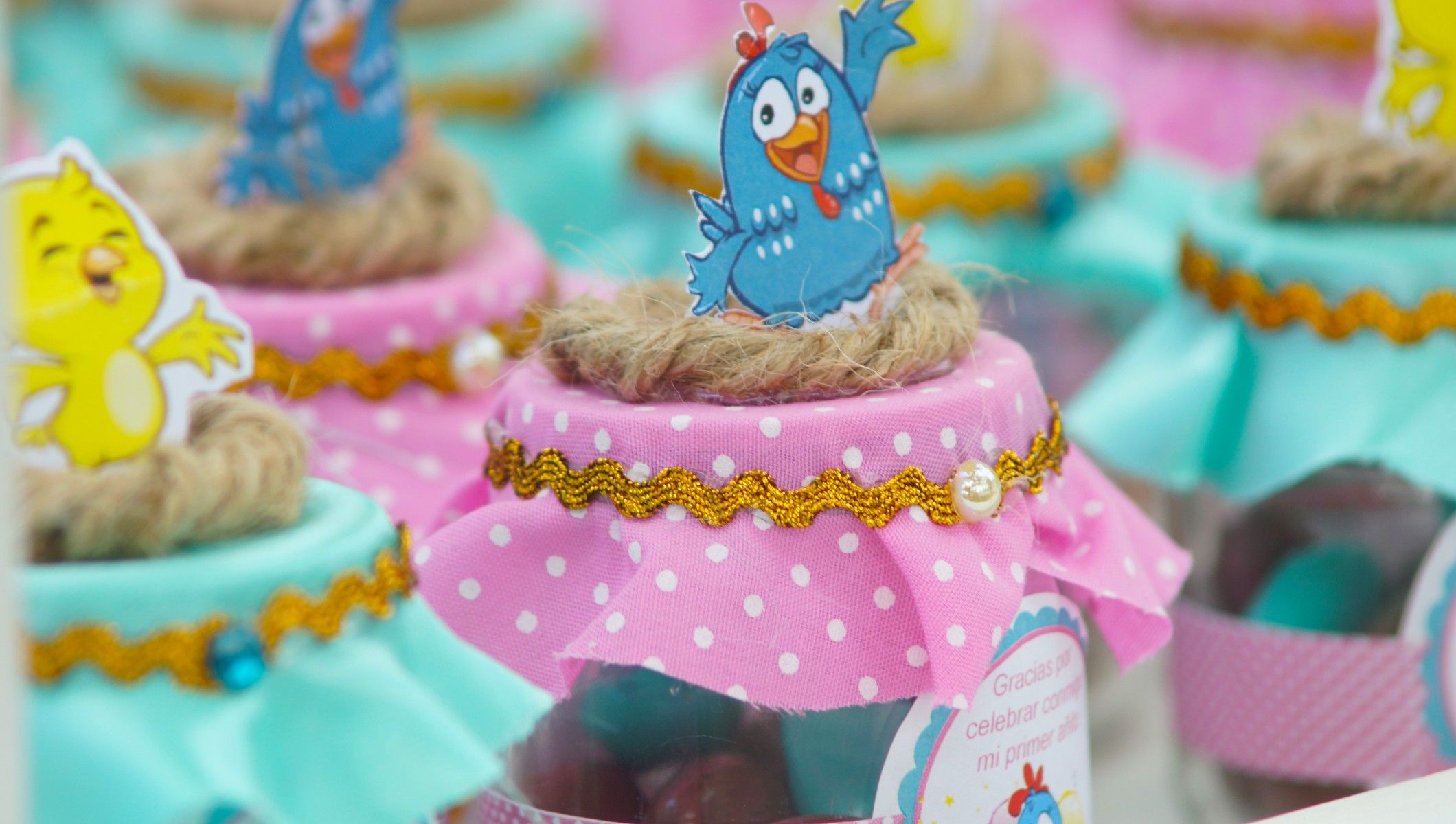 Lembrancinha Com Pote de Papinha Galinha Pintadinha