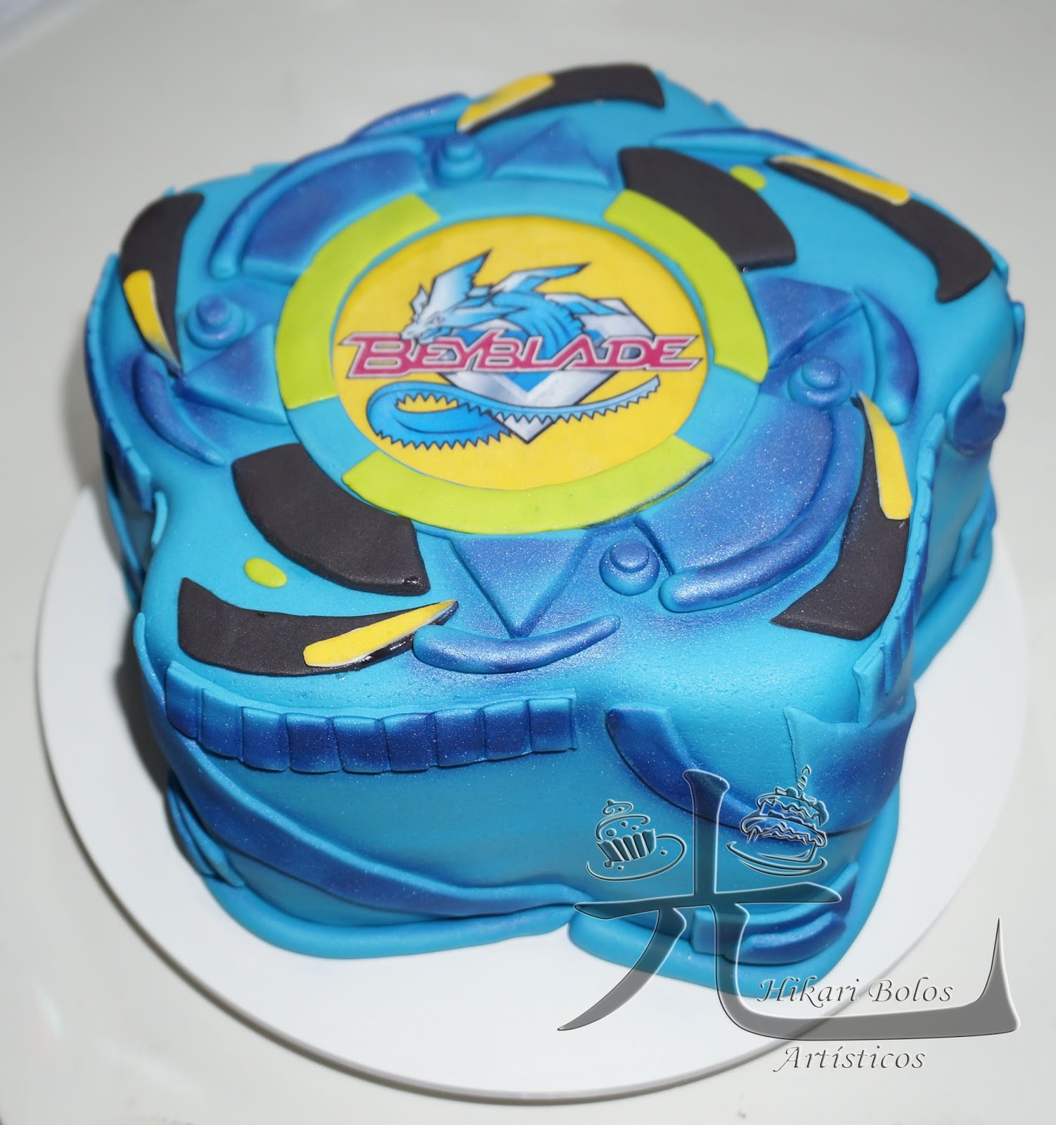 Bolo Beyblade Pasta americana