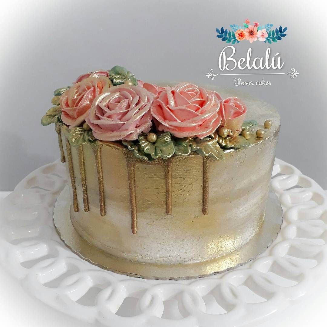 Bolo de bodas de ouro Chantilly