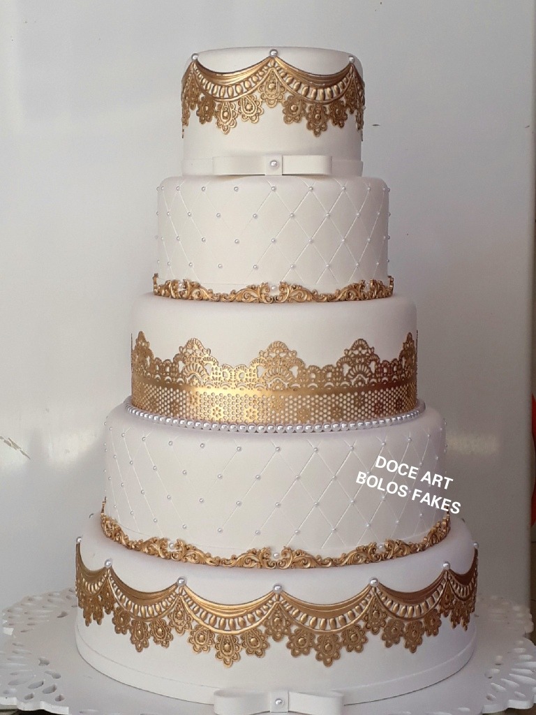 Bolo de bodas de ouro Fake