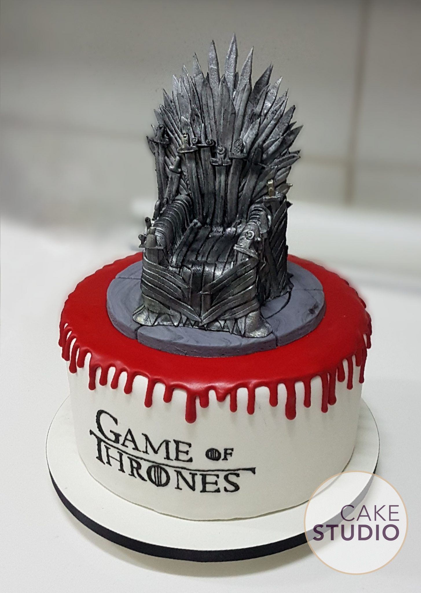 Bolo Game Of Thrones ChantillyBolo Game Of Thrones Chantilly