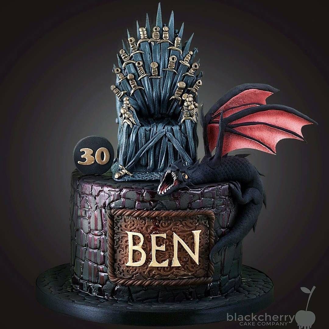 Bolo Game Of Thrones DecoradoBolo Game Of Thrones Decorado