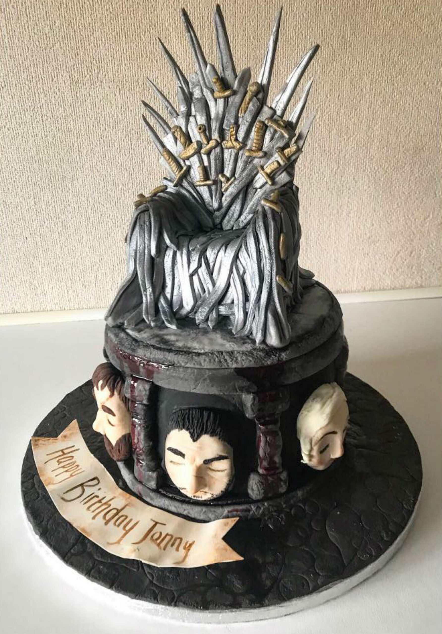 Bolo Game Of Thrones DecoradoBolo Game Of Thrones Decorado