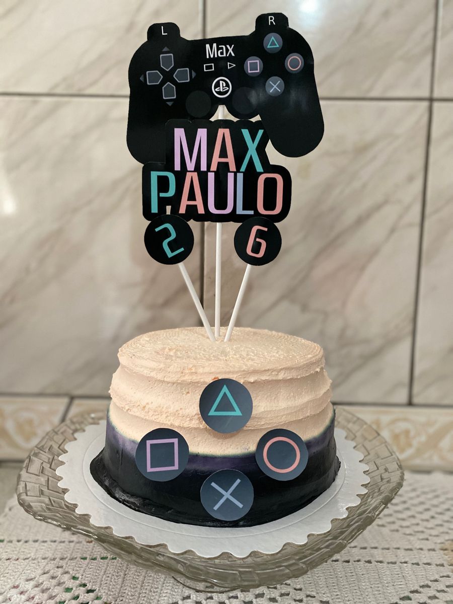 Bolo de videogame: 80 ideias que vão elevar o nível da sua festa  Bolos de  videogame, Bolo de playstation, Bolo aniversario infantil