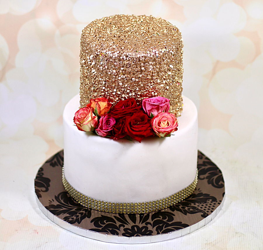 Bolo Glow Cake Dourado