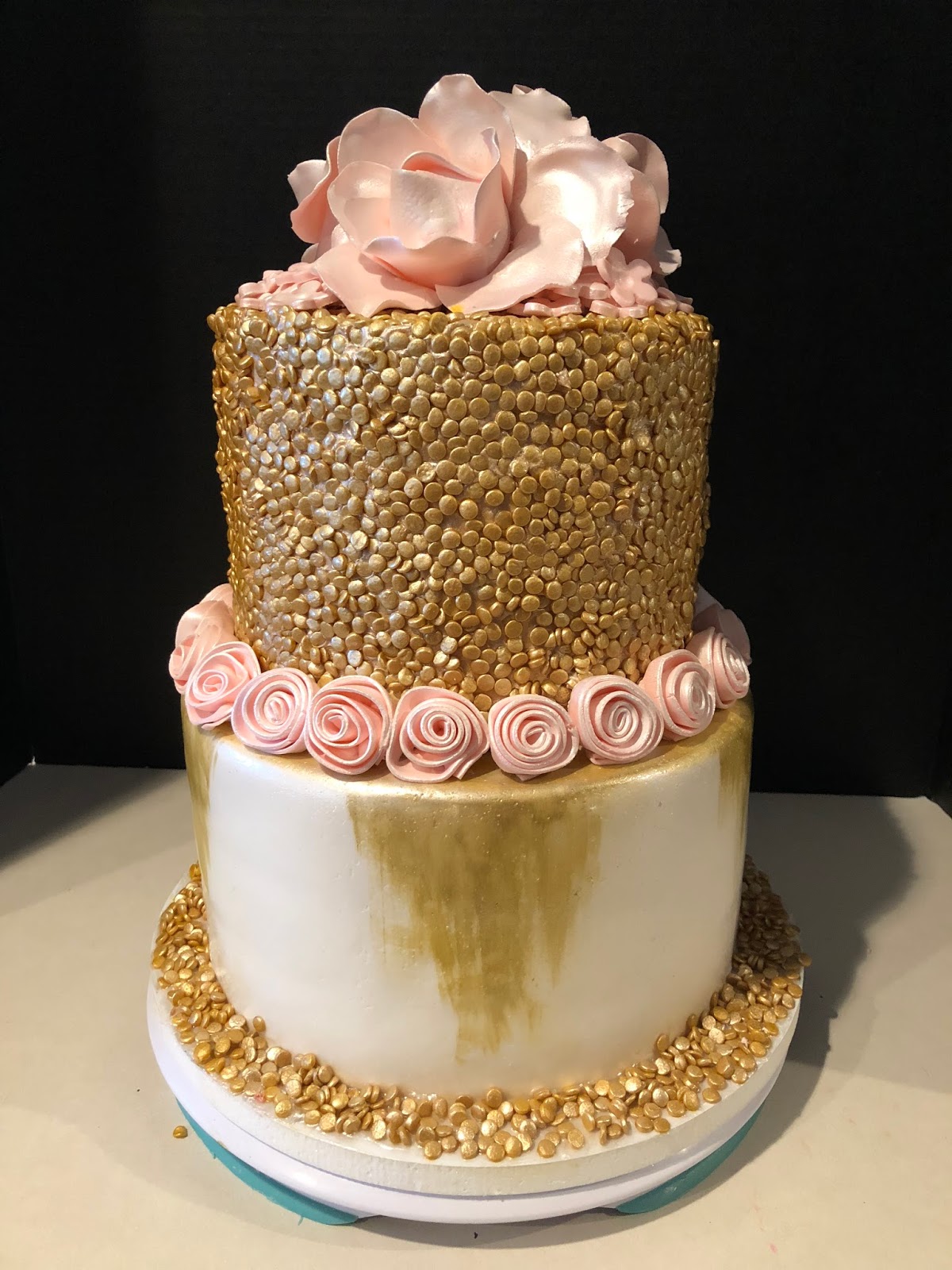Bolo Glow Cake Rosa e Dourado