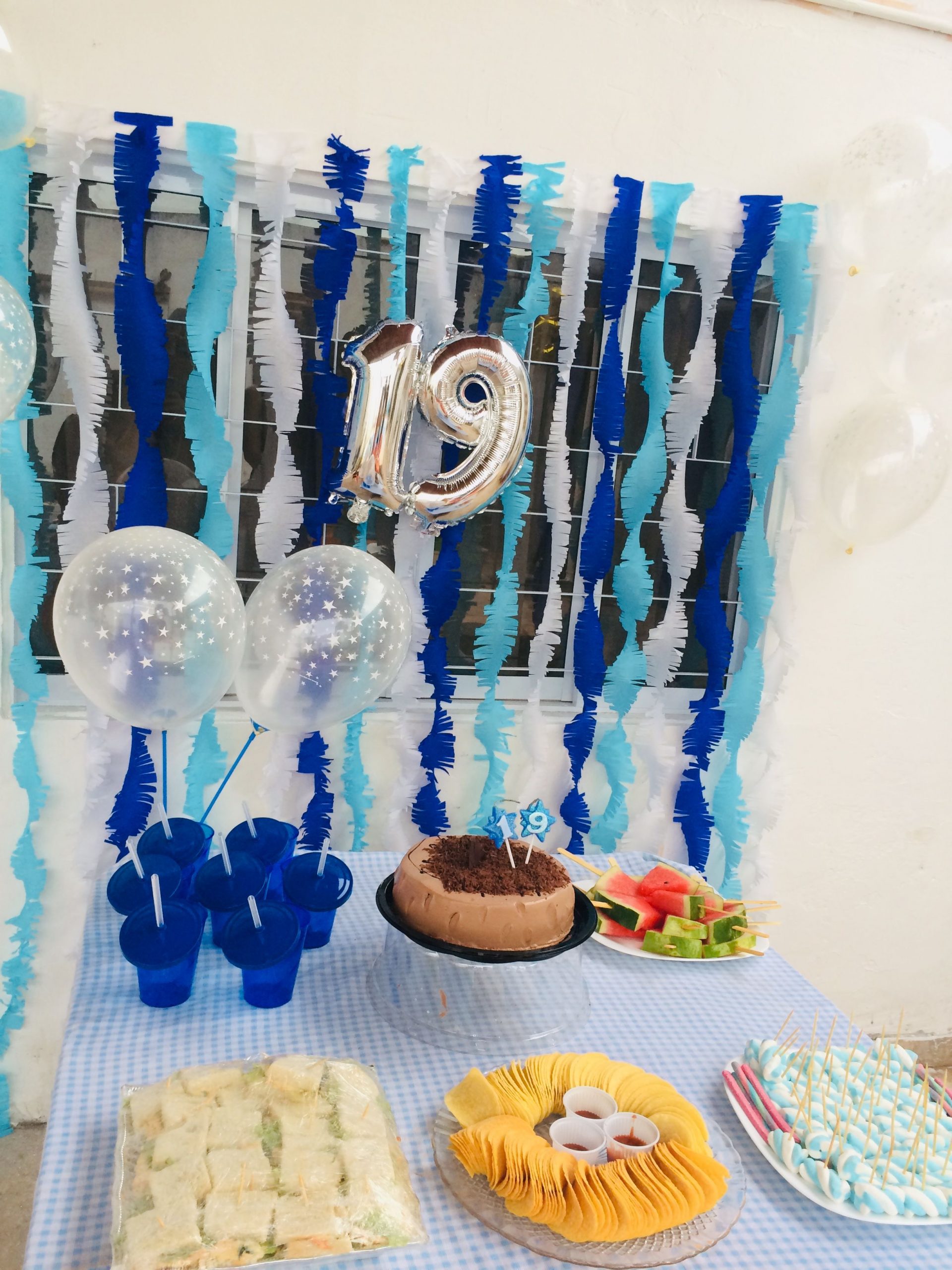 Festa Surpresa Simples Decoração