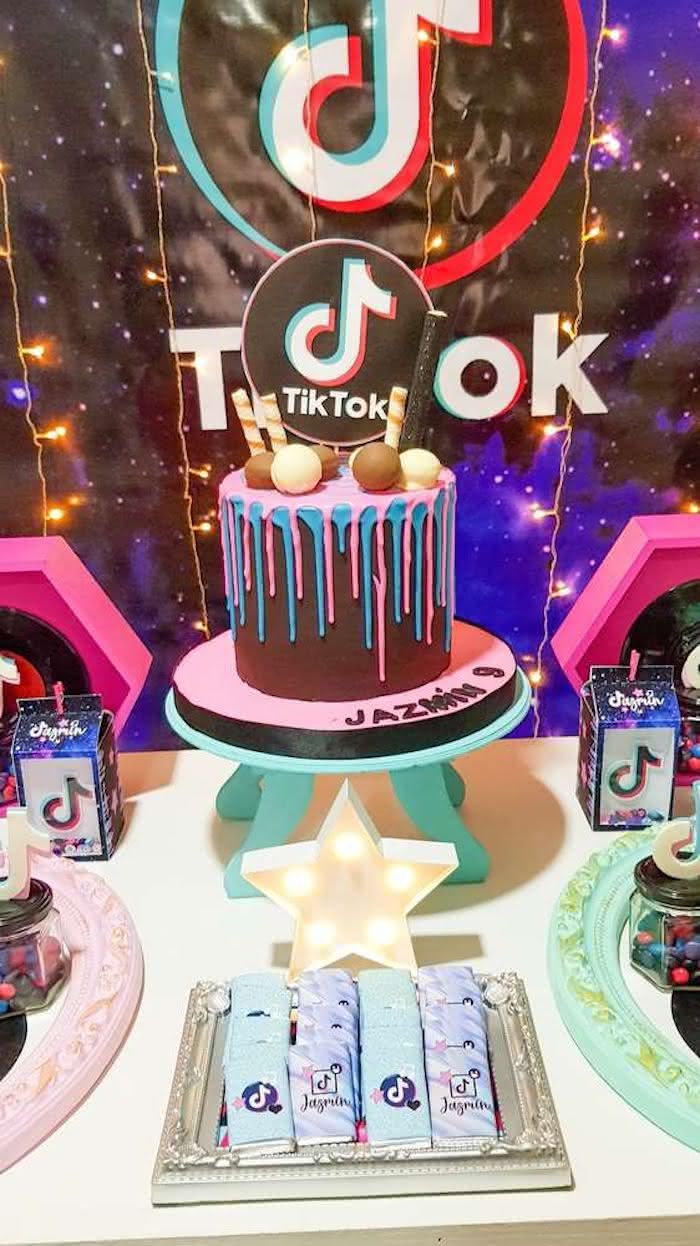 Festa Tik Tok Neon