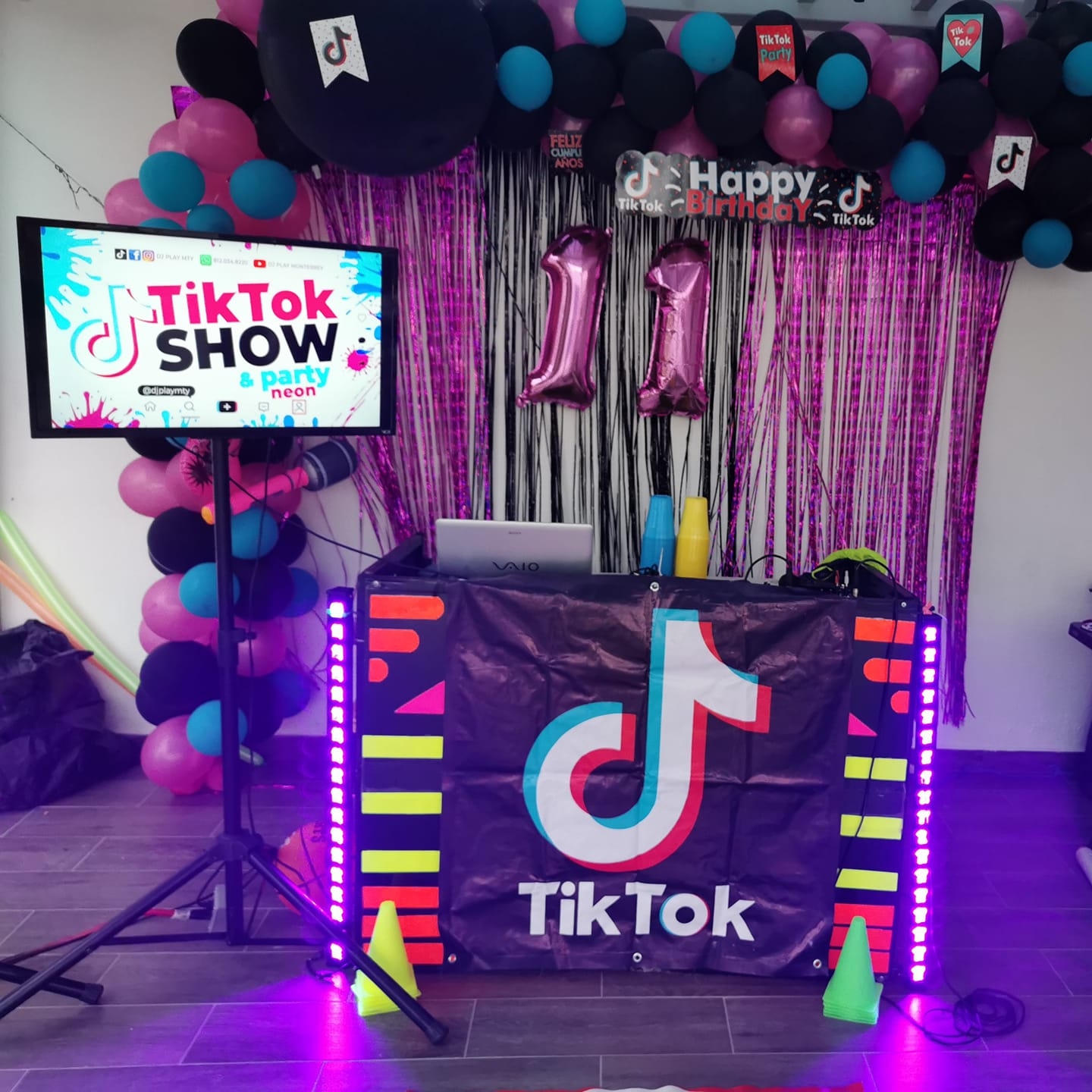 Festa Tik Tok Neon